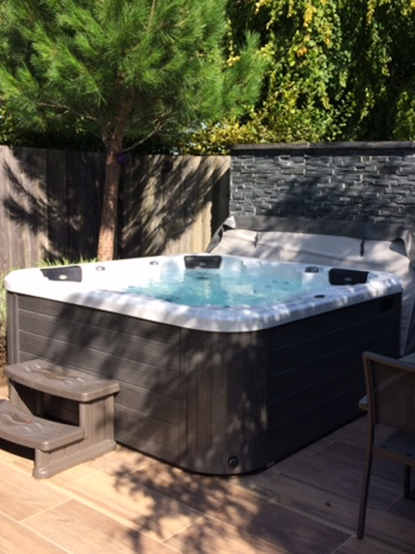 Spa privatif 1h30 et menu 3 services au restaurant