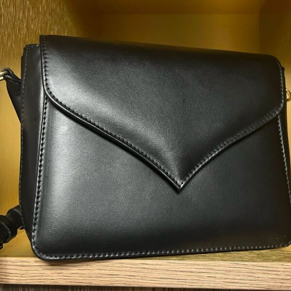 prototype-sac-hotel-koru Sac à main noir Koru Hôtel